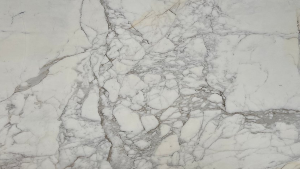 calacatta-extra-honed-fum61822